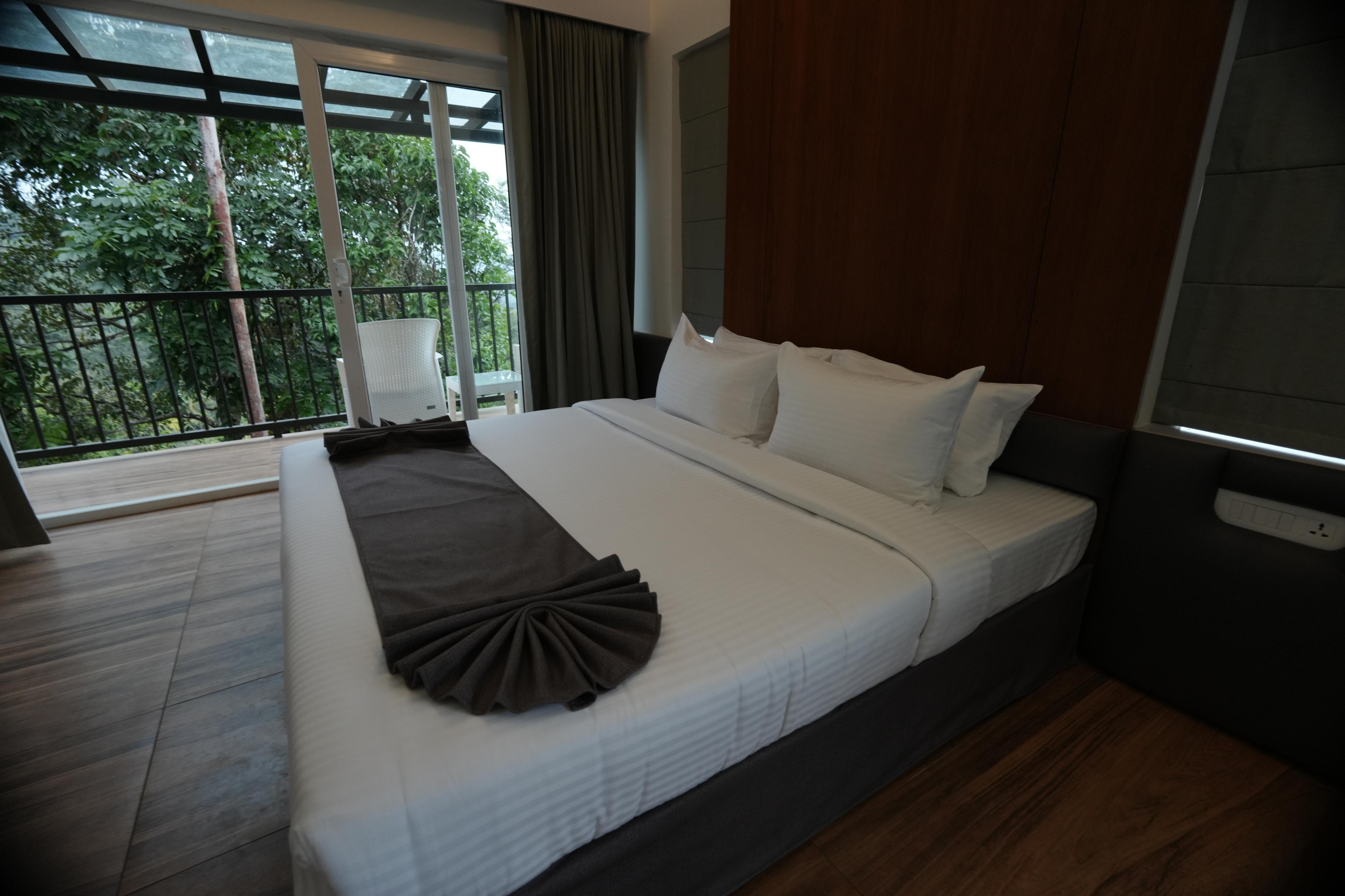 Ymoon Resorts - Tap to explore photos