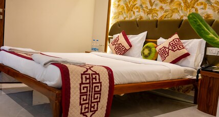 Hotel Moonlight Room Type - super deluxe room with balcony