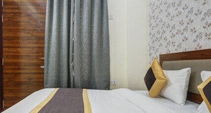 Star Inn Hotel Room Type - deluxe room