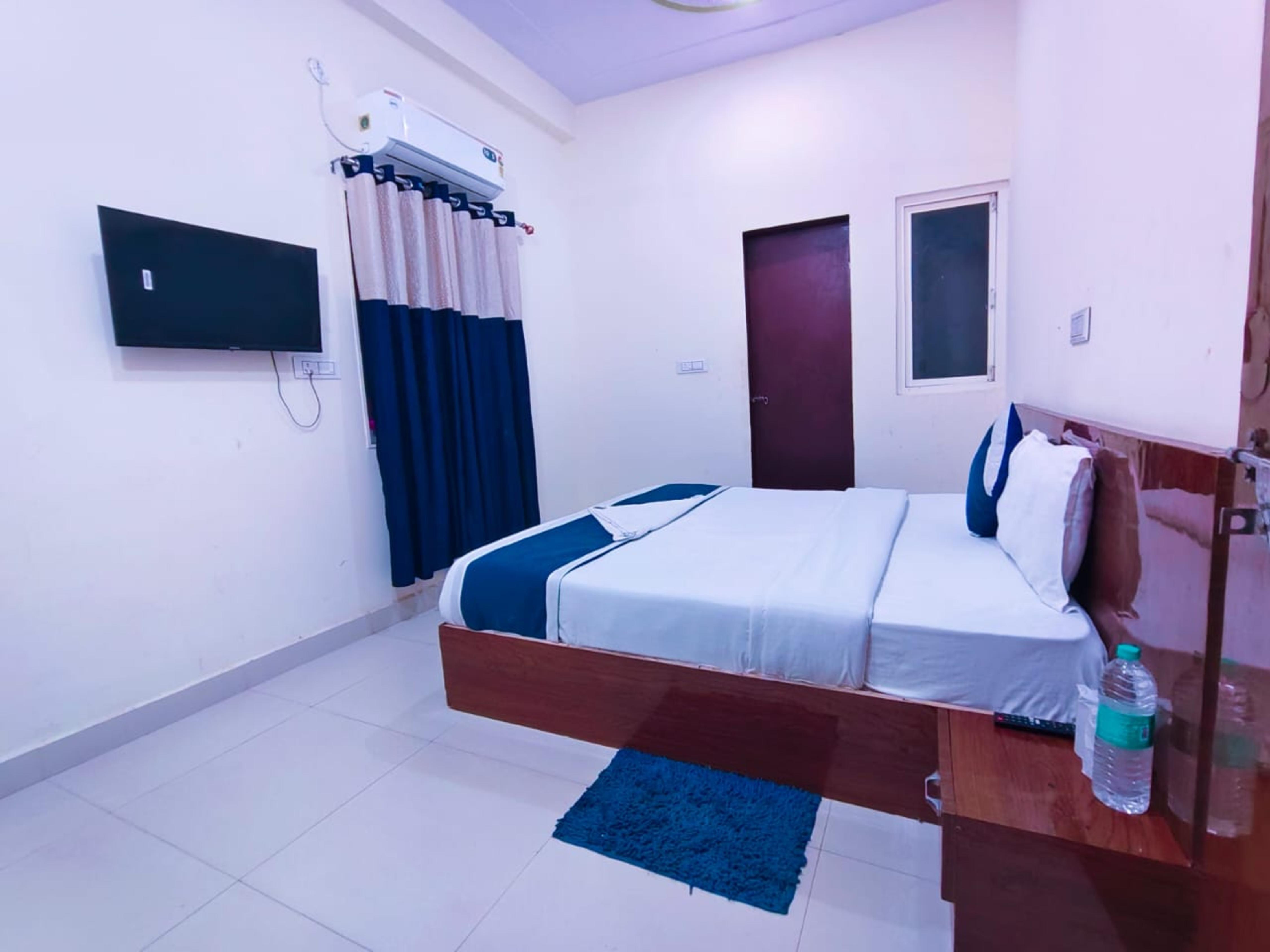 Radhe Shyam Resort Vrindavan Room Type - Deluxe Room