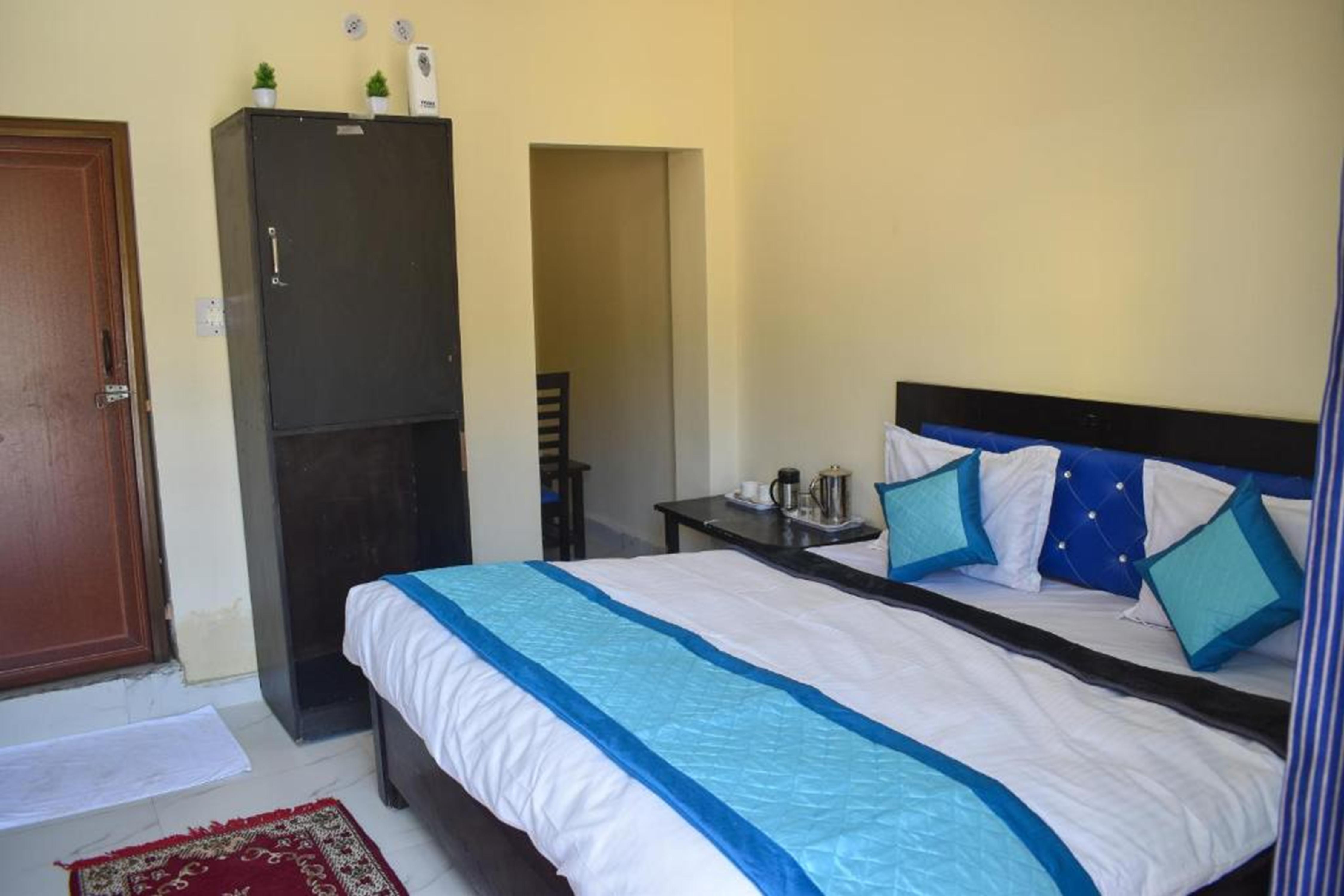 Hotel Atithi - Himalaya View