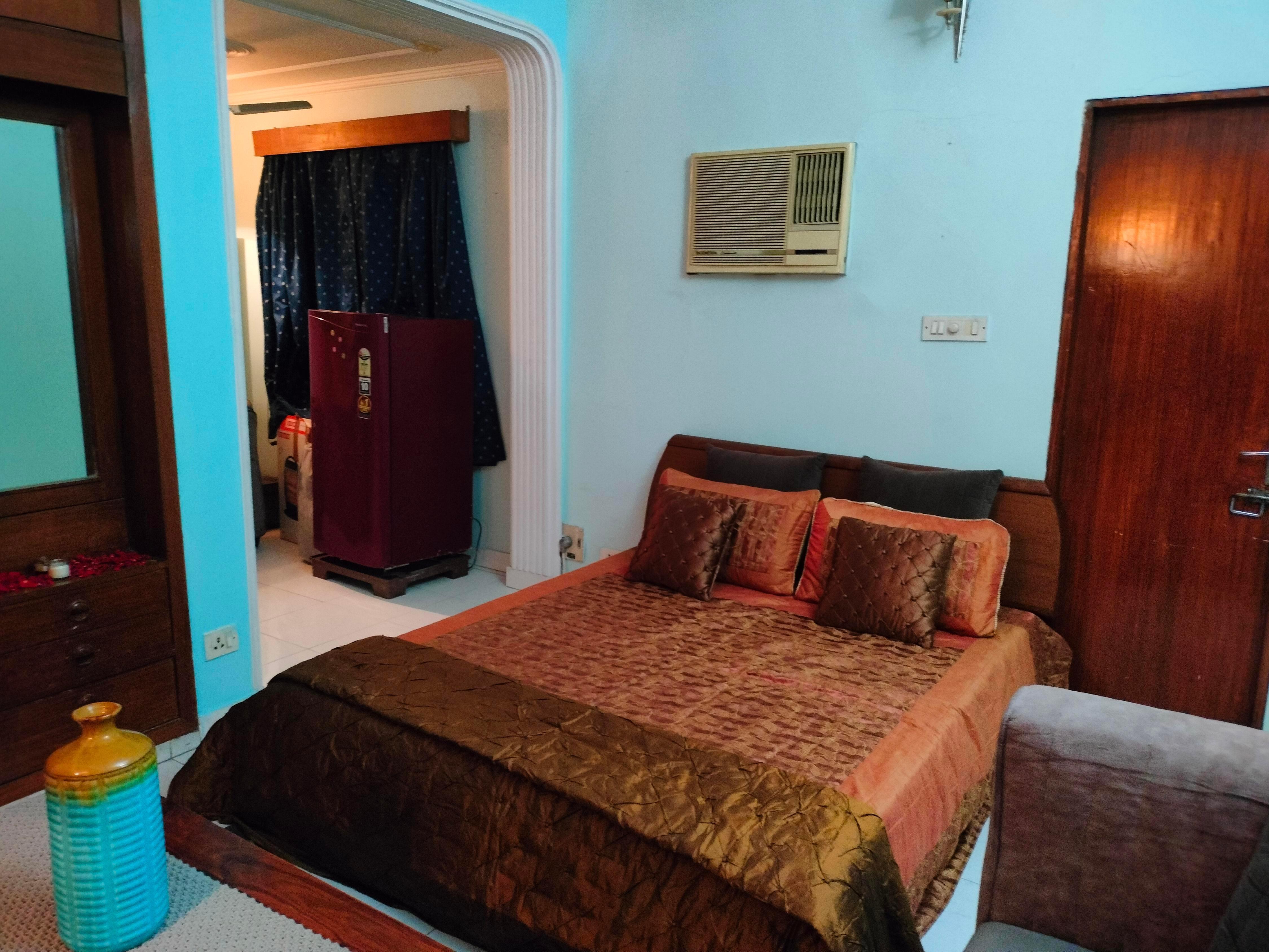 South Delhi two bedroom apartment with free Wi-Fi Personal terrace and fresh air