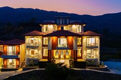 ELIVAAS Terra Nook 1 Room Suite with Pvt Balcony