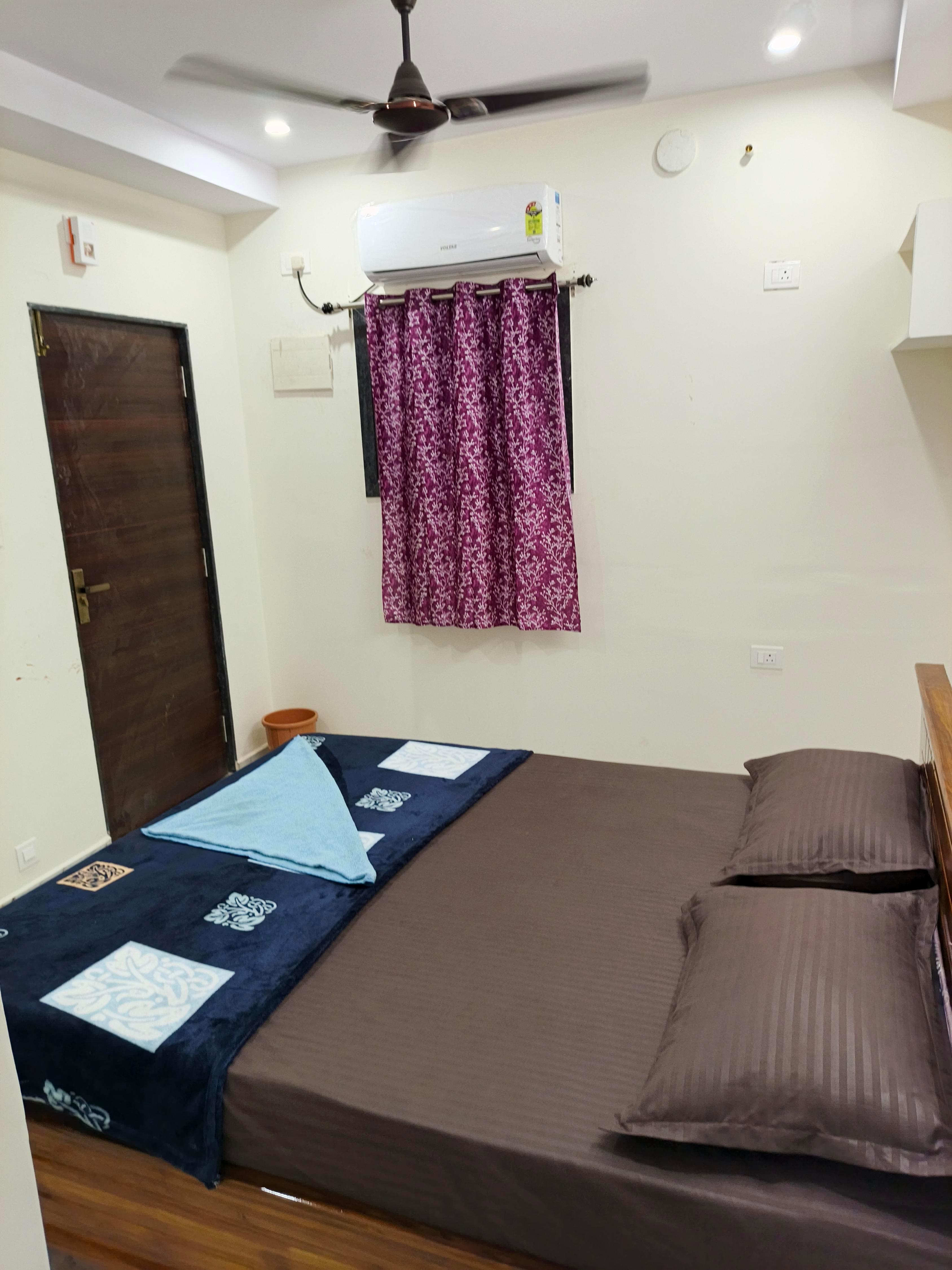RR SUITES Room Type - Bedroom 1