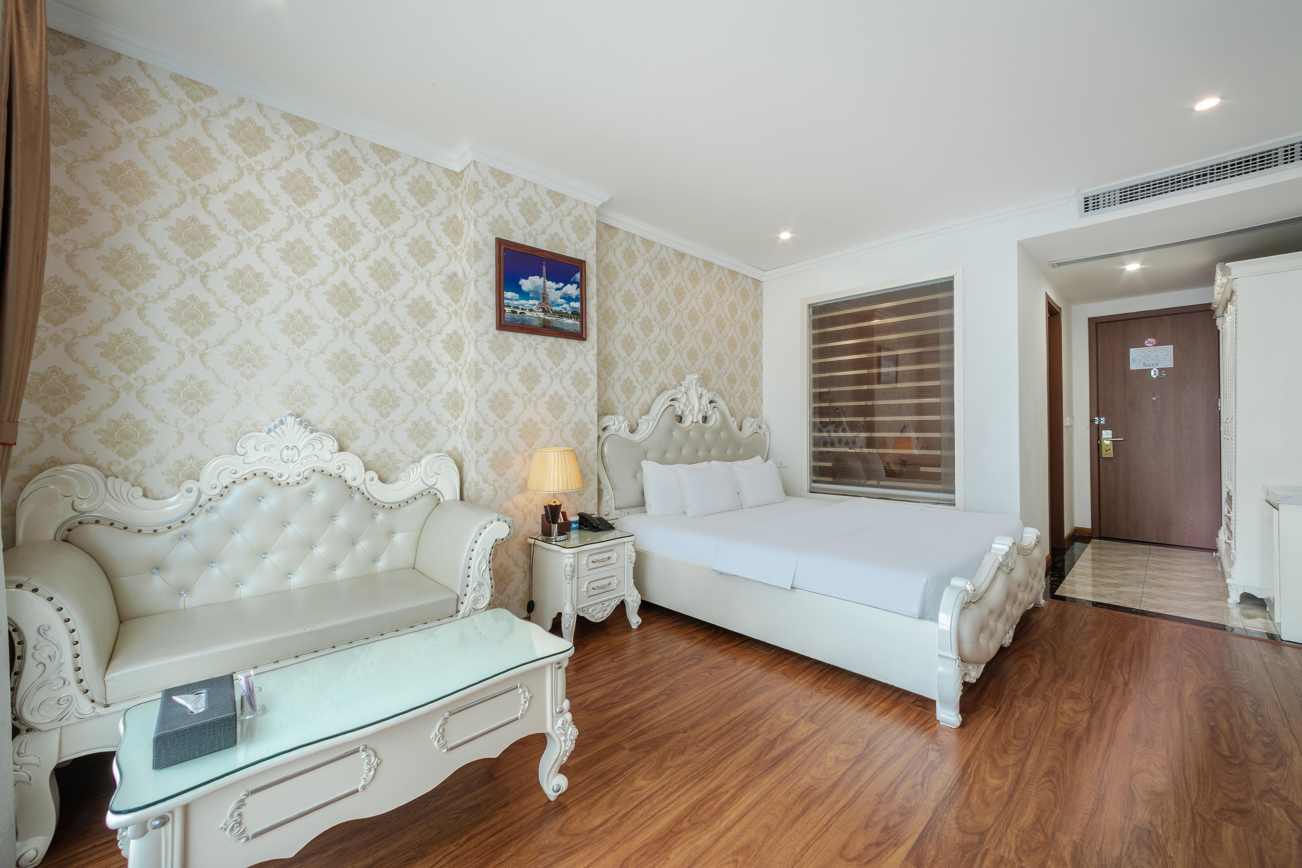 A25 Premium Hotel - Bai Chay Ha Long - Tap to explore photos