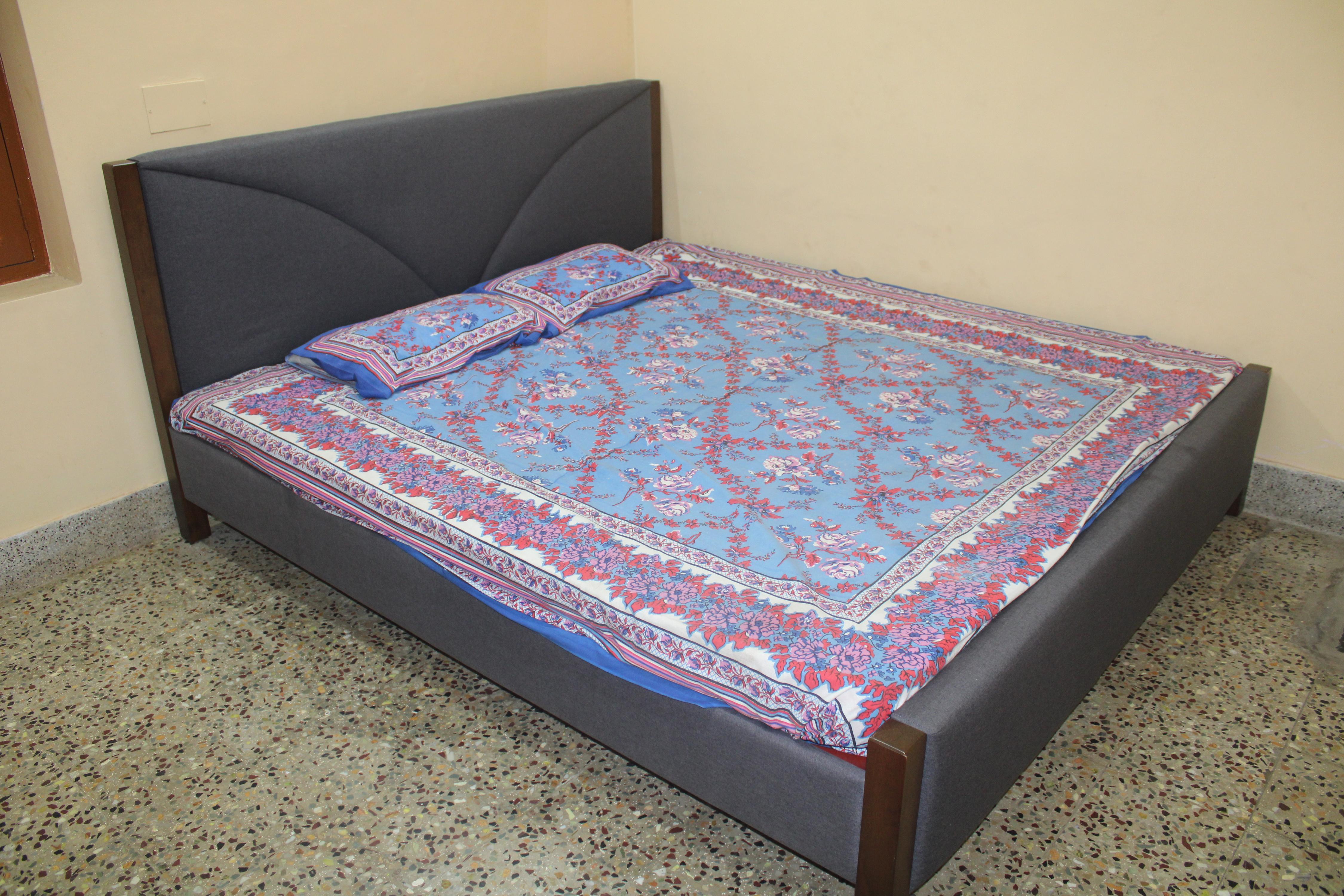 Hassini Homestay - Tap to explore photos