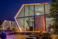 SaffronStays Luna Celeste