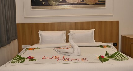 UMMAID PALACE Room Type - Deluxe Room with Balcony