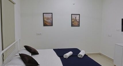 Slackpackr Malakpet Hyderabad Room Type - Standerd King Room