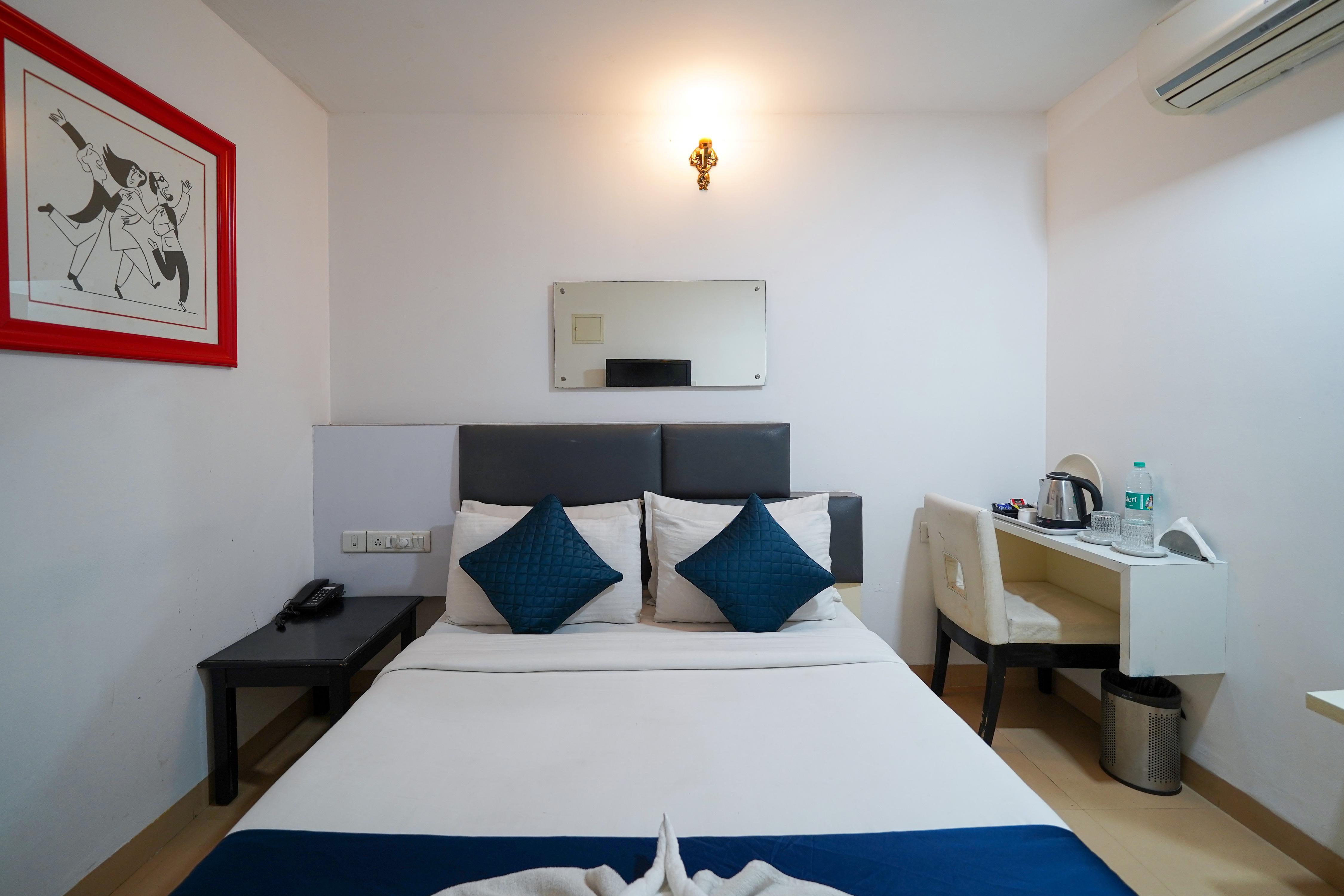 Open Hotel by Olive - VH Hotels - Tap to explore photos