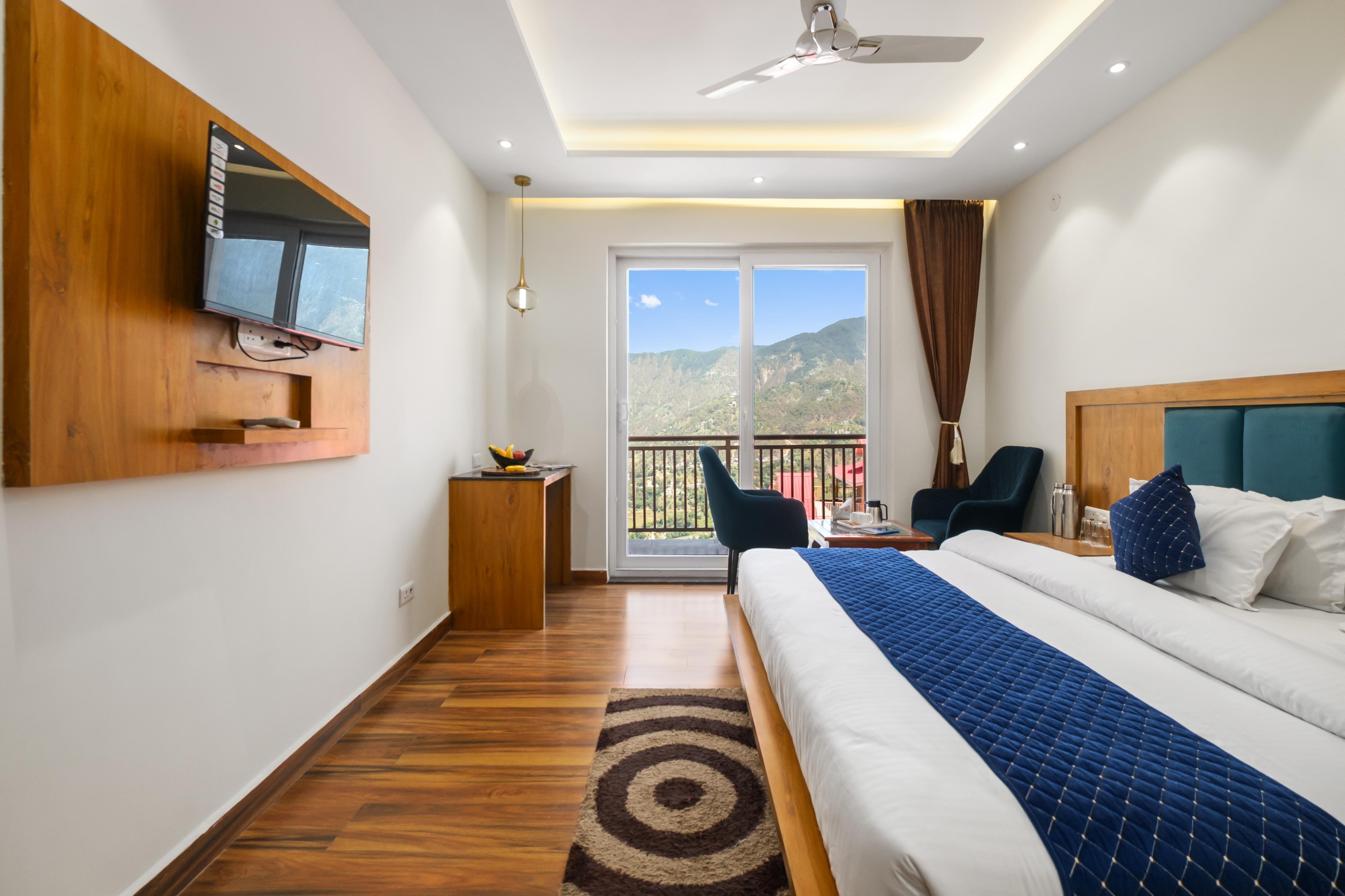 OnlyStay Luxe House Dalhousie - Tap to explore photos