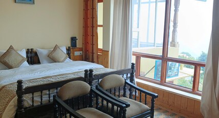 Naldehra House Room Type - Deluxe Double With Balcony Front Room