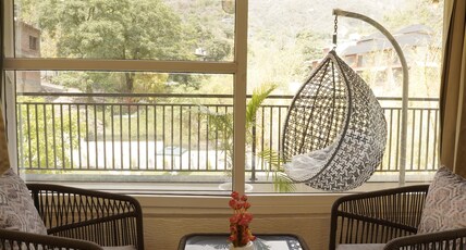 The Mussoorie Vibes Resort Room Type - Super Spacious Luxury Room