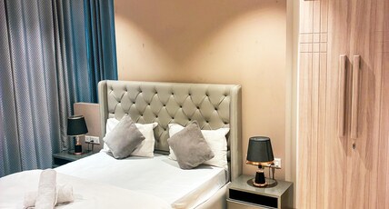 Furnishing Nest Stays | Golf estate views Room Type - Cloud 9 Furnishingnest 2bhk Furnishing Nest Stays | Golf estate views Room Type - Cloud 9 Furnishingnest 2bhk