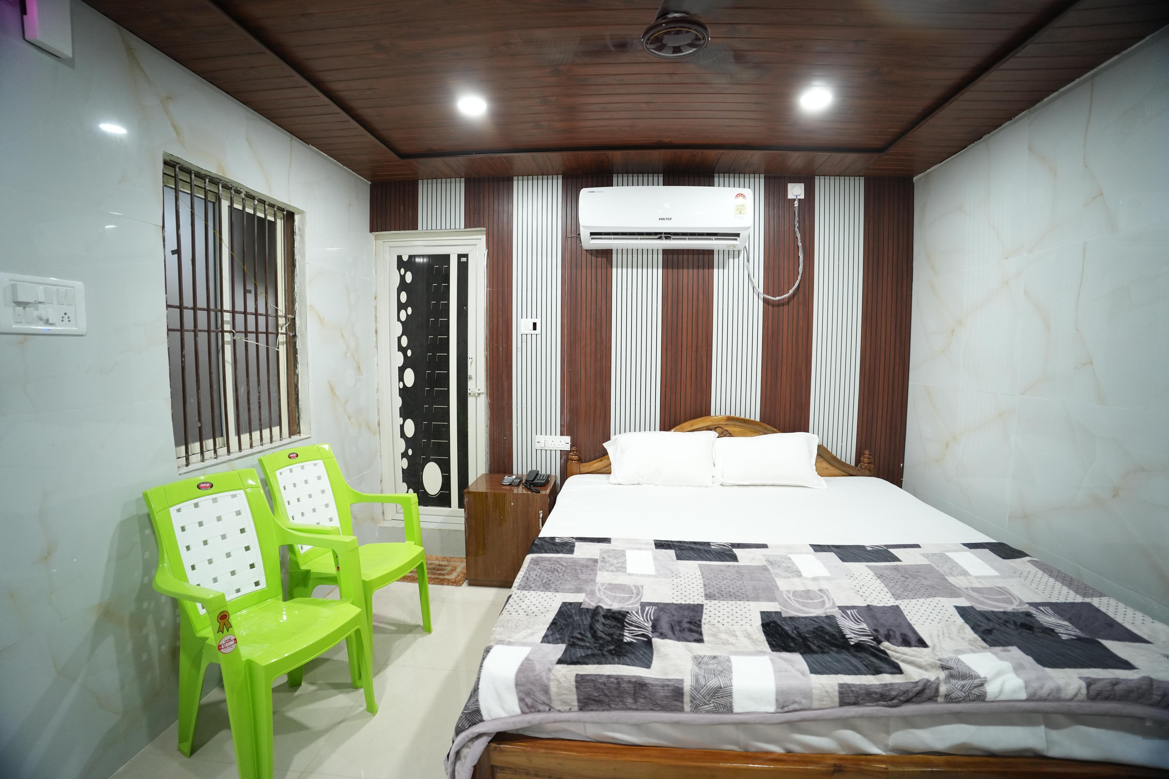 Sabitri Guest House - Tap to explore photos