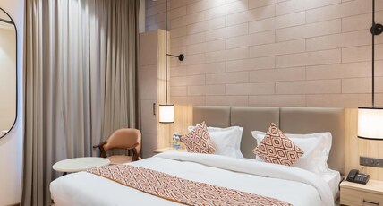 AMARA PORTICO Room Type - Deluxe Room with City View