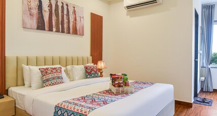 Hotel Luxury Inn Room Type - Executive Room