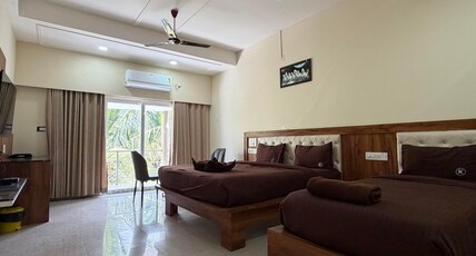 Veena Deluxe Lodge Room Type - Suite Room With Balcony