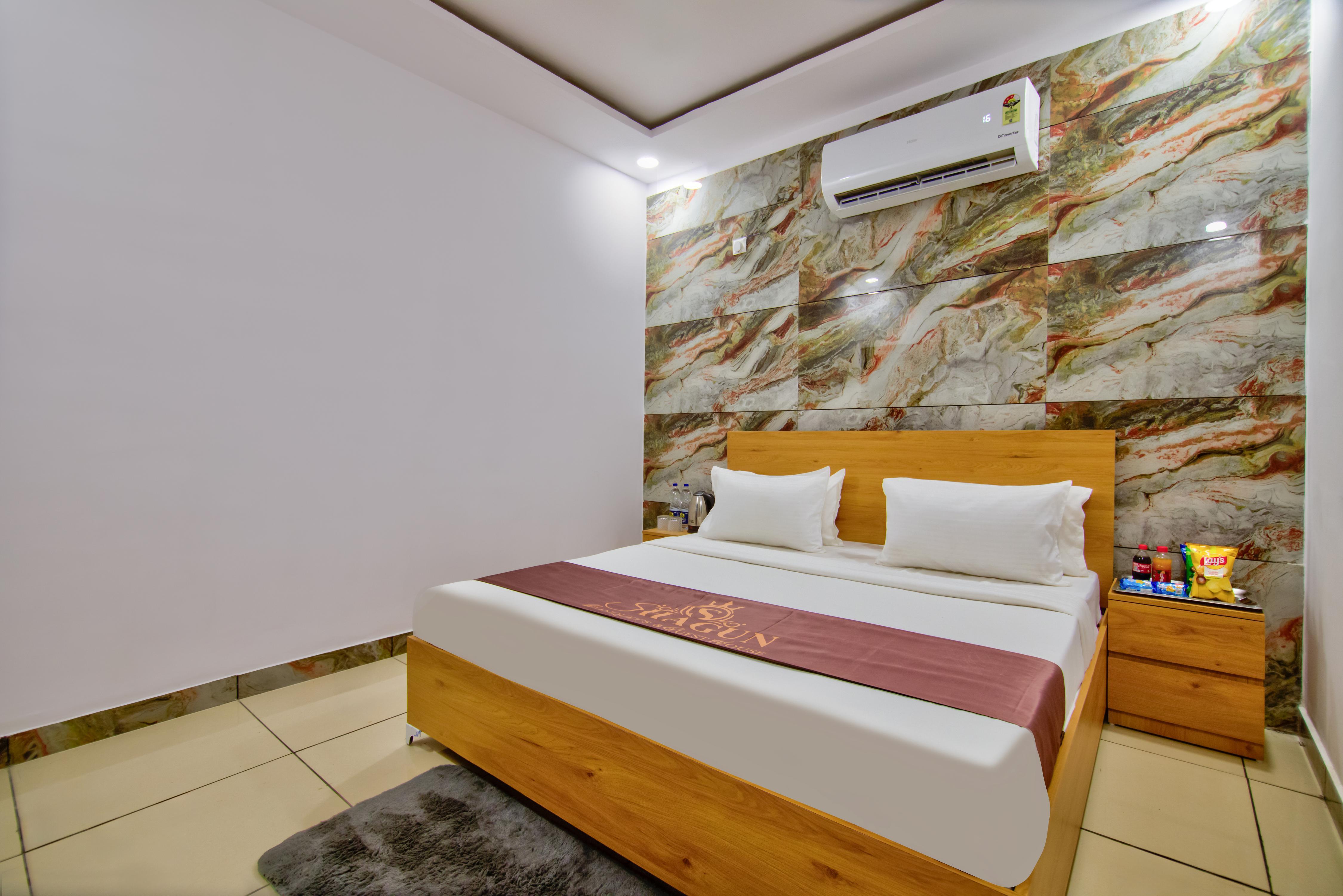 FabHotel Shagun - Tap to explore photos