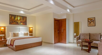 Sterling Regalia Agra Room Type - Junior Suite