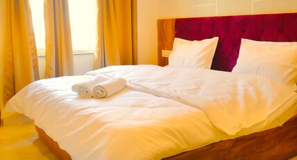 The Bunk Homestay Tapovan Room Type - Deluxe Double Room with Mountain View