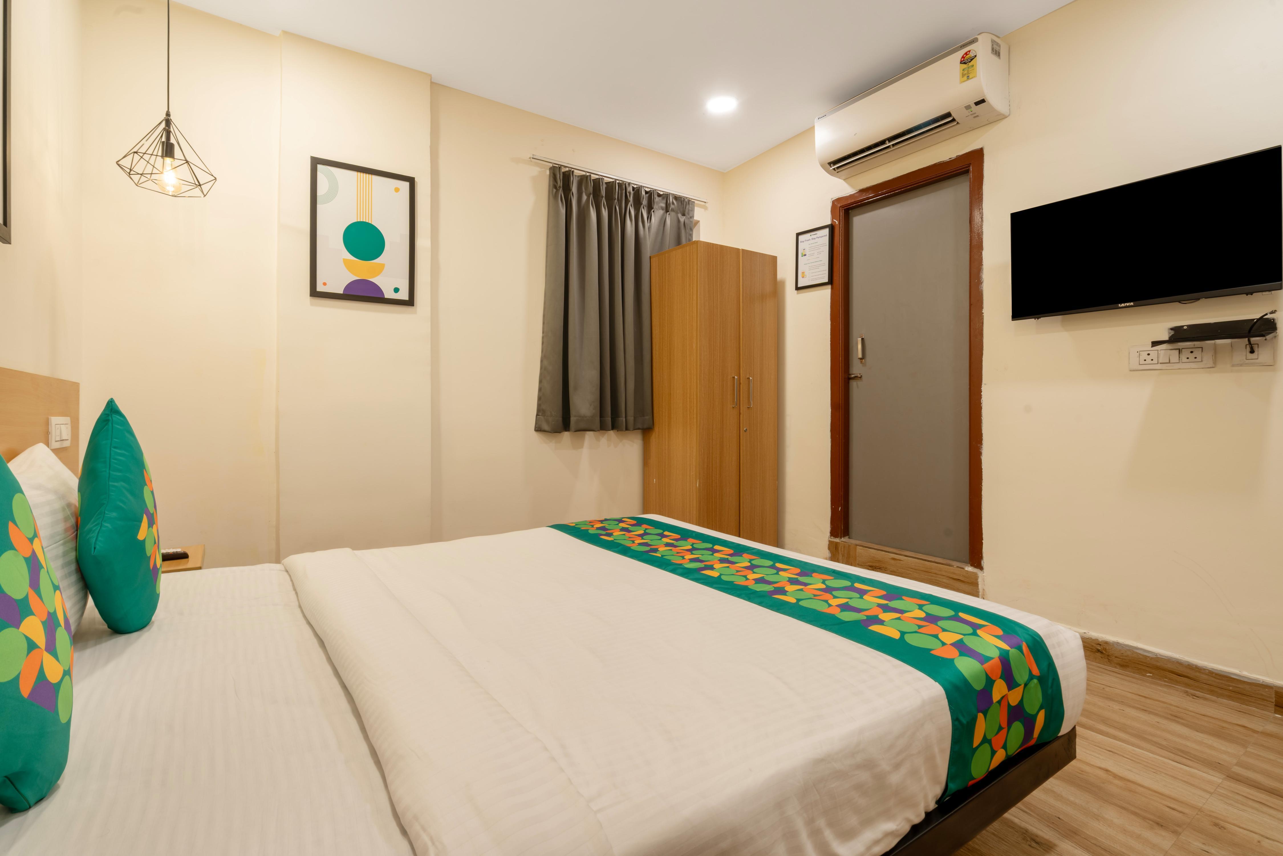 Treebo Casa Grand Punjagutta Dwarakapuri Hyderabad - Tap to explore photos