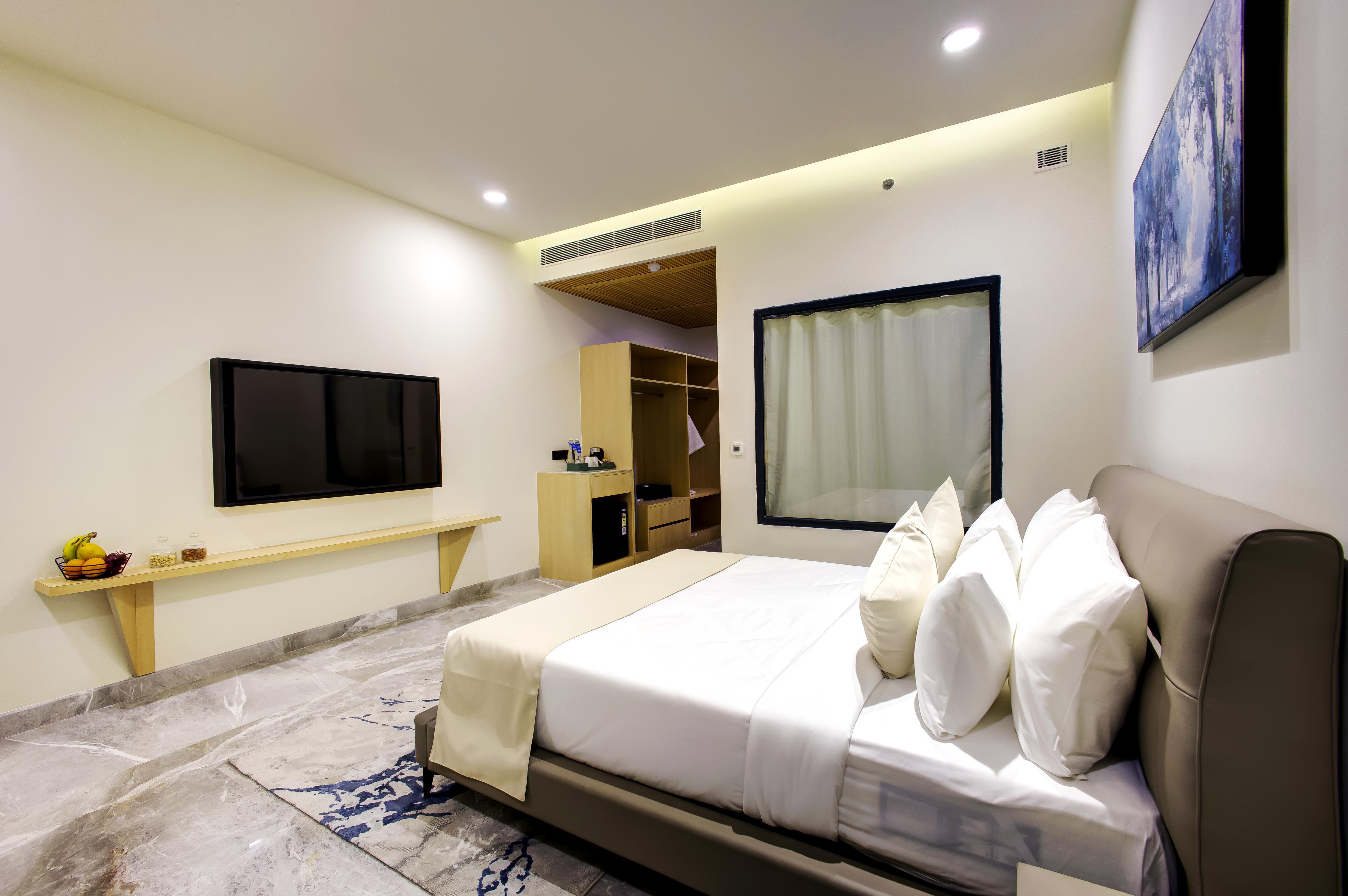 Cygnett Collection Gurgaon - Tap to explore photos