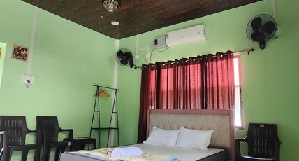 Matilda's Cottage - A Single Cabin Cottage Room Type - Bedroom