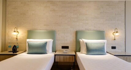 Lemon Tree Premier Jabalpur Room Type - Executive Twin Room
