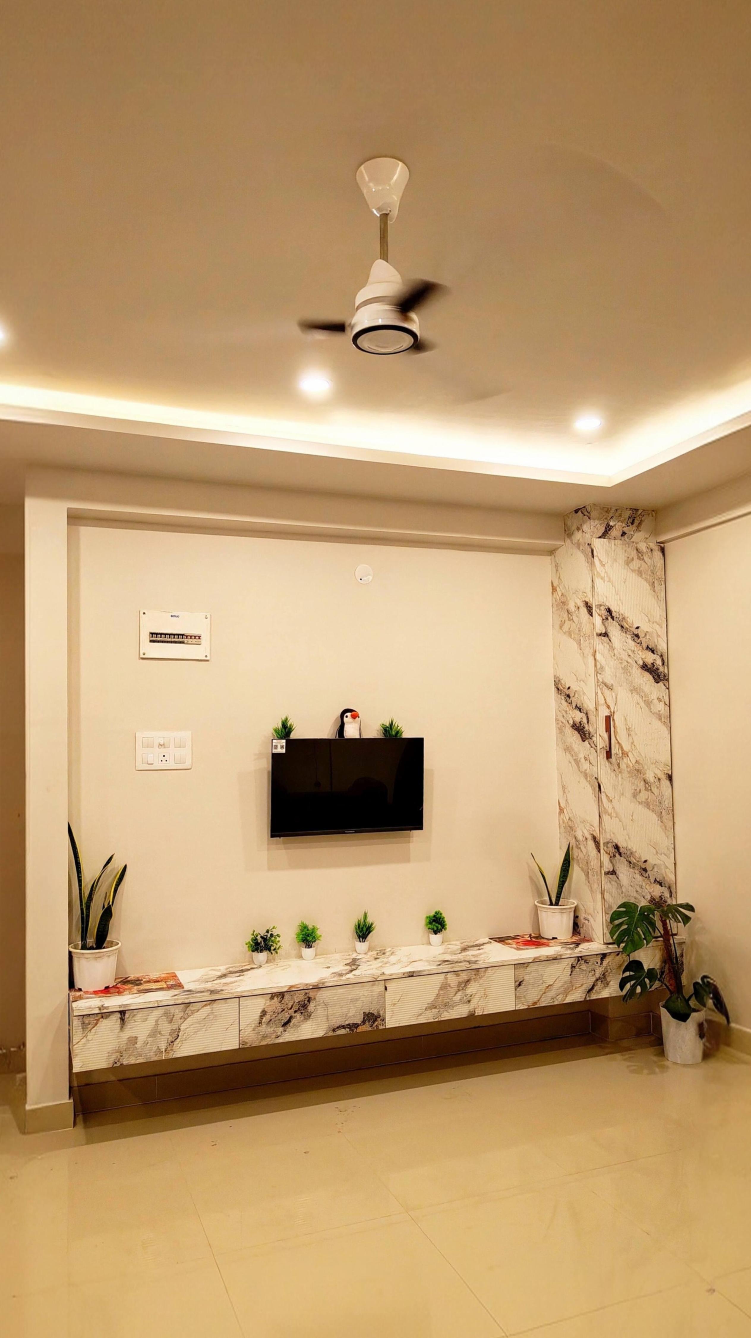 Modern 3BHK Urban Retreat - Tap to explore photos