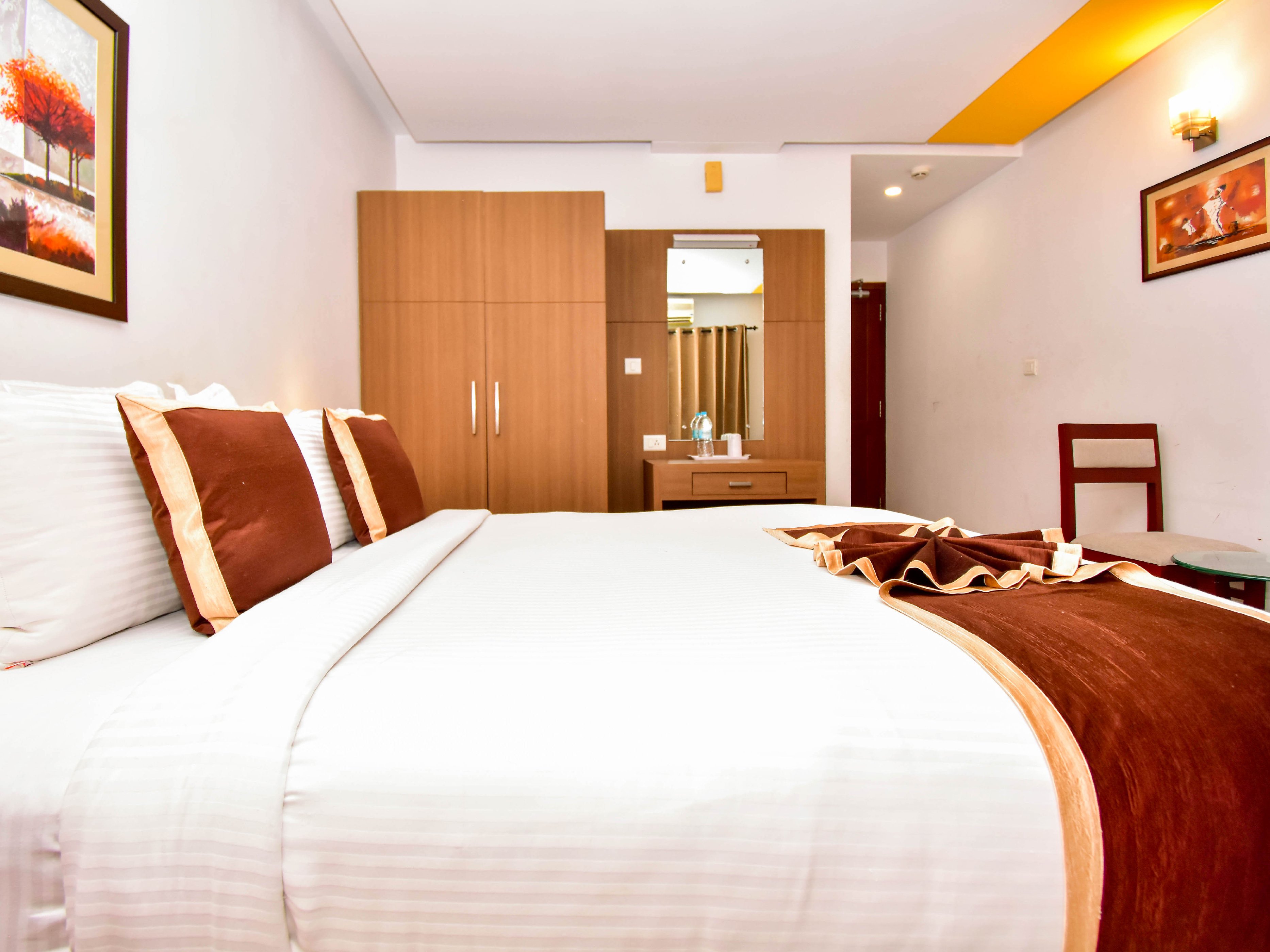 Hotel De Grand Malabar - Tap to explore photos