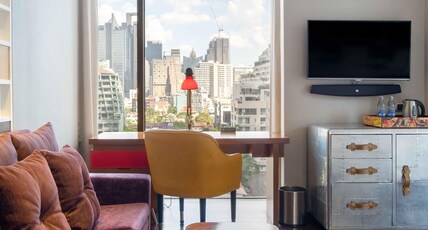 Hotel Indigo Bangkok Wireless Road Room Type - 1 King Standard Balcony