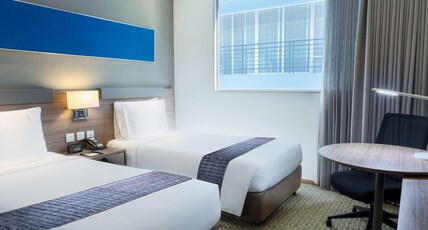 Holiday Inn Express Bangkok Sathorn Room Type - Standard Room With Free Breakfast