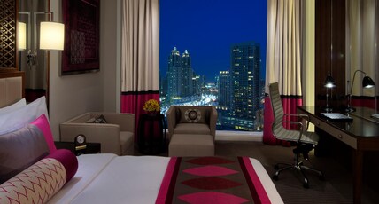 Taj Dubai Room Type - Luxury Room City View King Bed
