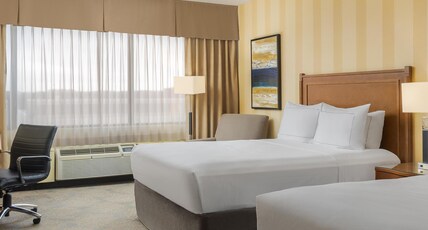 DoubleTree by Hilton Hotel London Ontario Room Type - 2 QUEEN BEDS