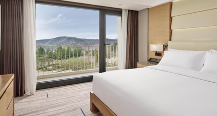 Hilton Gyeongju Room Type - KING EXECUTIVE SUITE ROOM