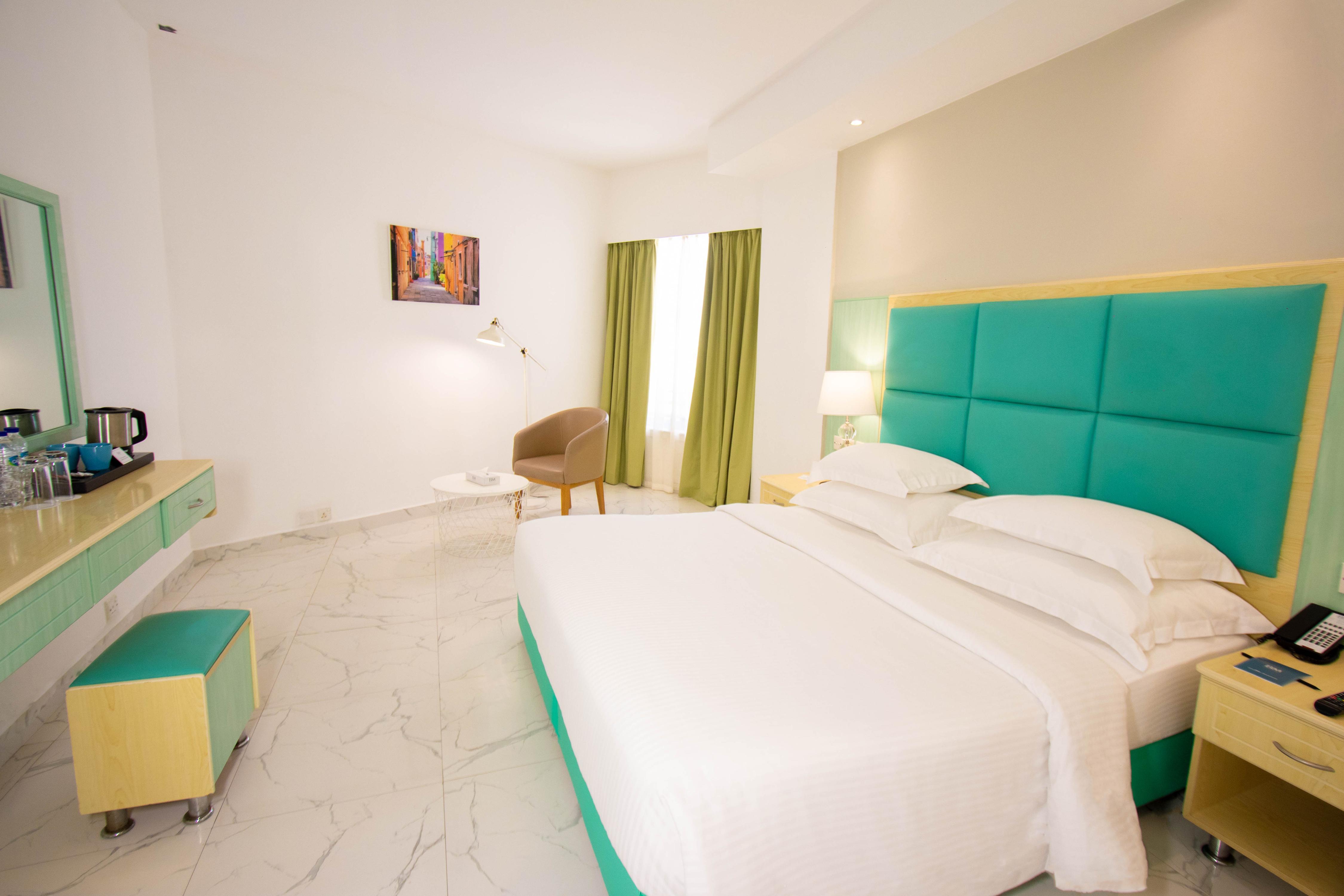 BM Beach Hotel Room Type - Premium Queen Room (PRQ)