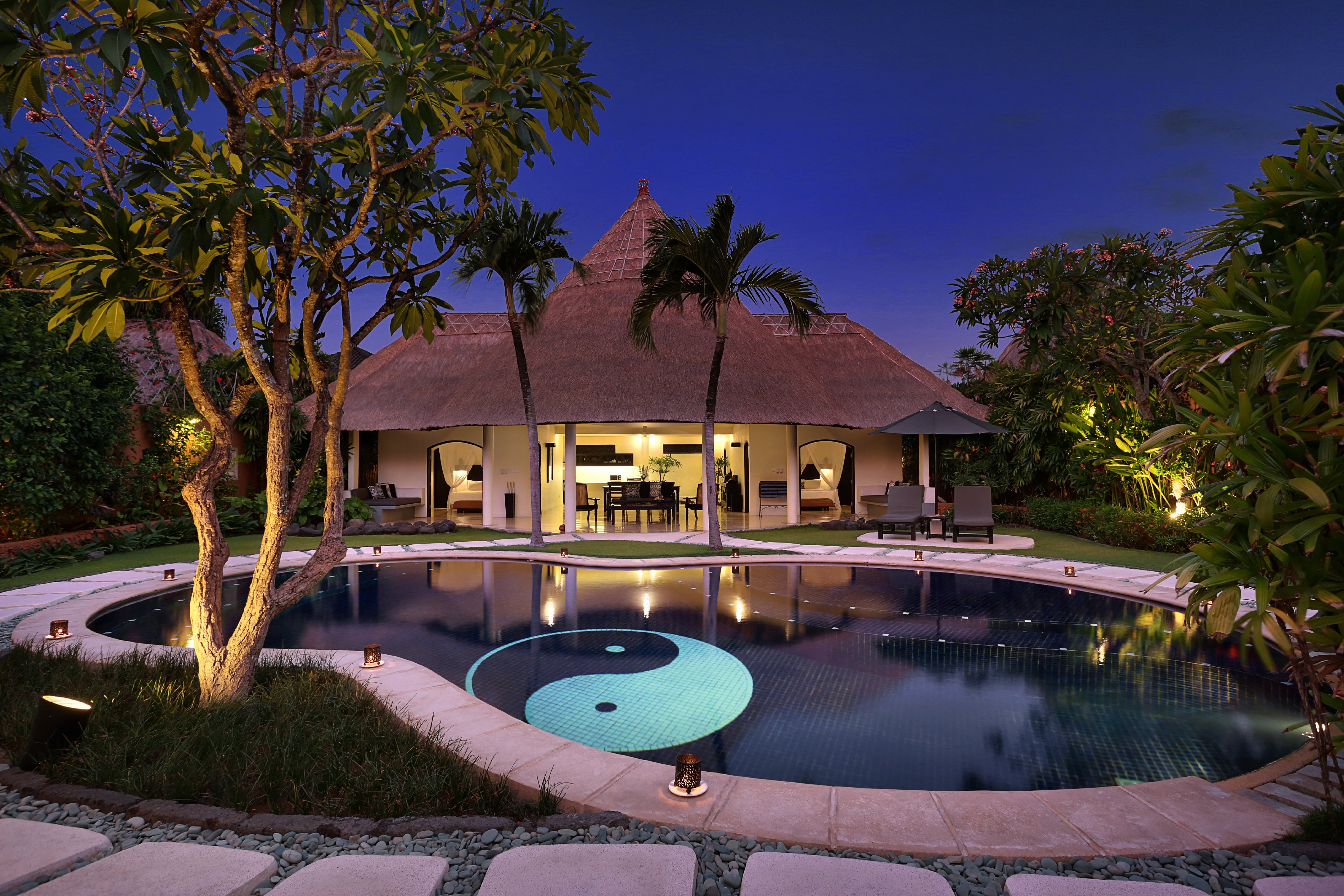 Impiana Private Villas Seminyak - Tap to explore photos