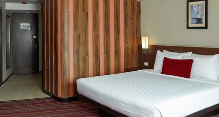 Ambassador Hotel Bangkok Room Type - Deluxe Double Bed Sky Wing