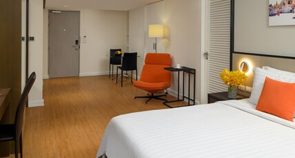 Parkroyal Suites Bangkok Room Type - Studio Suite King - child sharing same bed