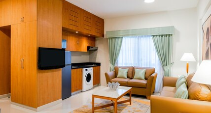 Golden Sands Hotel Apartments Bur Dubai Room Type - Premier Twin with Balcony and Kitchen Golden Sands Hotel Apartments Bur Dubai Room Type - Premier Twin with Balcony and Kitchen