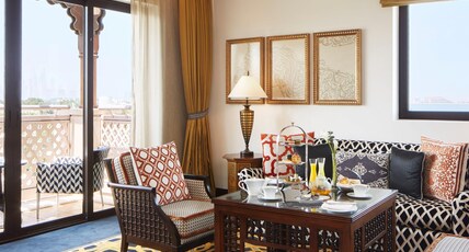 Jumeirah Al Qasr Room Type - Junior Arabian Suite Jumeirah Al Qasr Room Type - Junior Arabian Suite