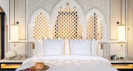 Jumeirah Mina Al Salam Dubai Room Type - Arabian Club Room - Includes club benefits & unlimited access to wild wadi waterpark Jumeirah Mina Al Salam Dubai Room Type - Arabian Club Room - Includes club benefits & unlimited access to wild wadi waterpark