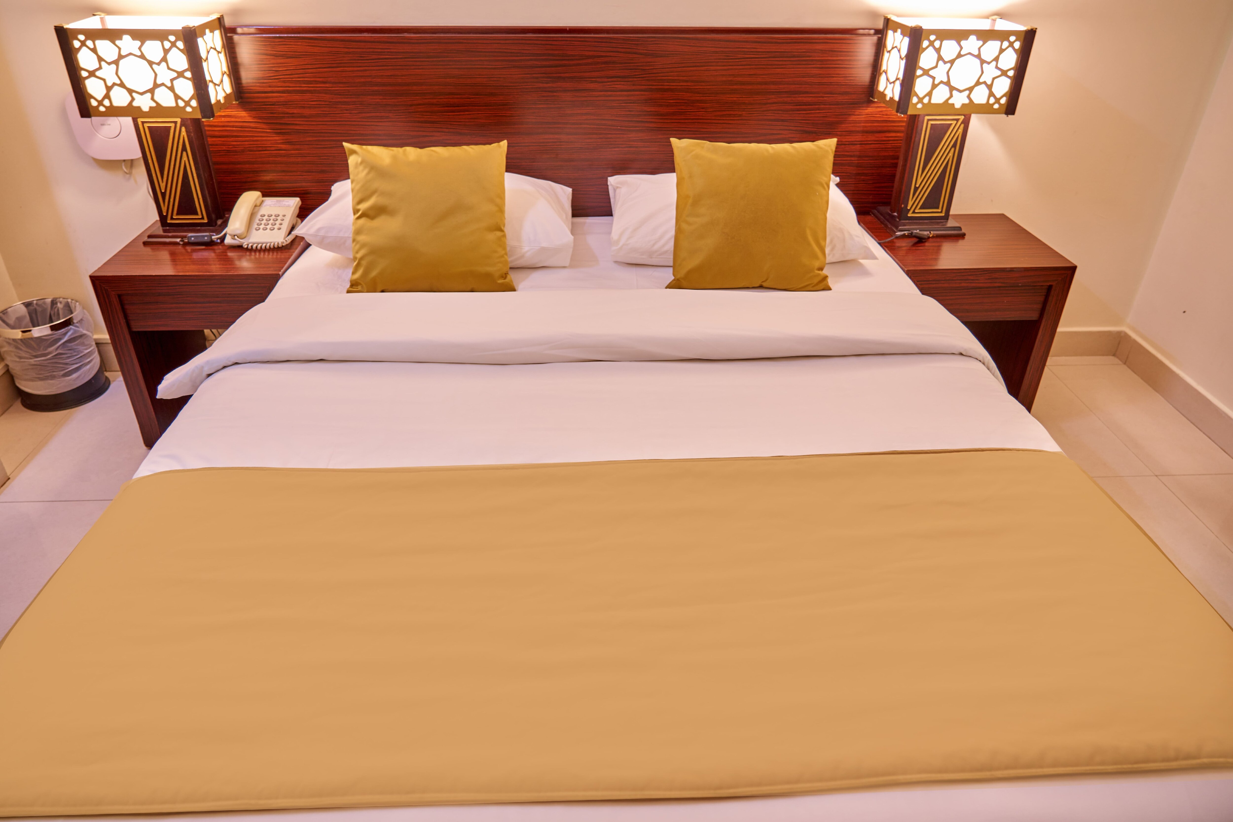 Click Square Hotel Deira - Tap to explore photos