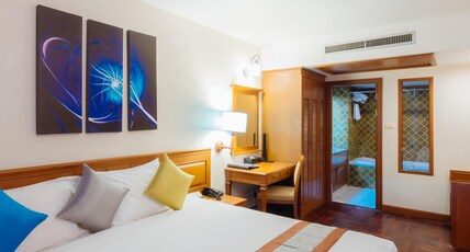 Sunset Beach Resort Phuket Room Type - Junior Suite Sea View with Bathtub, Balcony and Kitchenette Sunset Beach Resort Phuket Room Type - Junior Suite Sea View with Bathtub, Balcony and Kitchenette