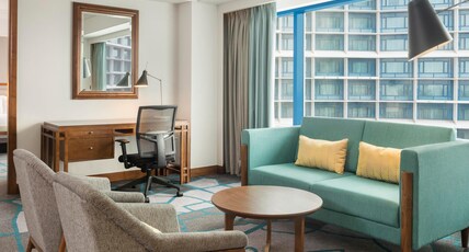 Le Meridien Jakarta Room Type - Executive Suite, 1 King Bed