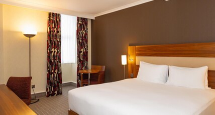 Hilton London Olympia Room Type - DOUBLE HILTON GUEST ROOM