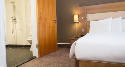 Hilton London Olympia Room Type - DOUBLE ACCESSIBLE ROOM