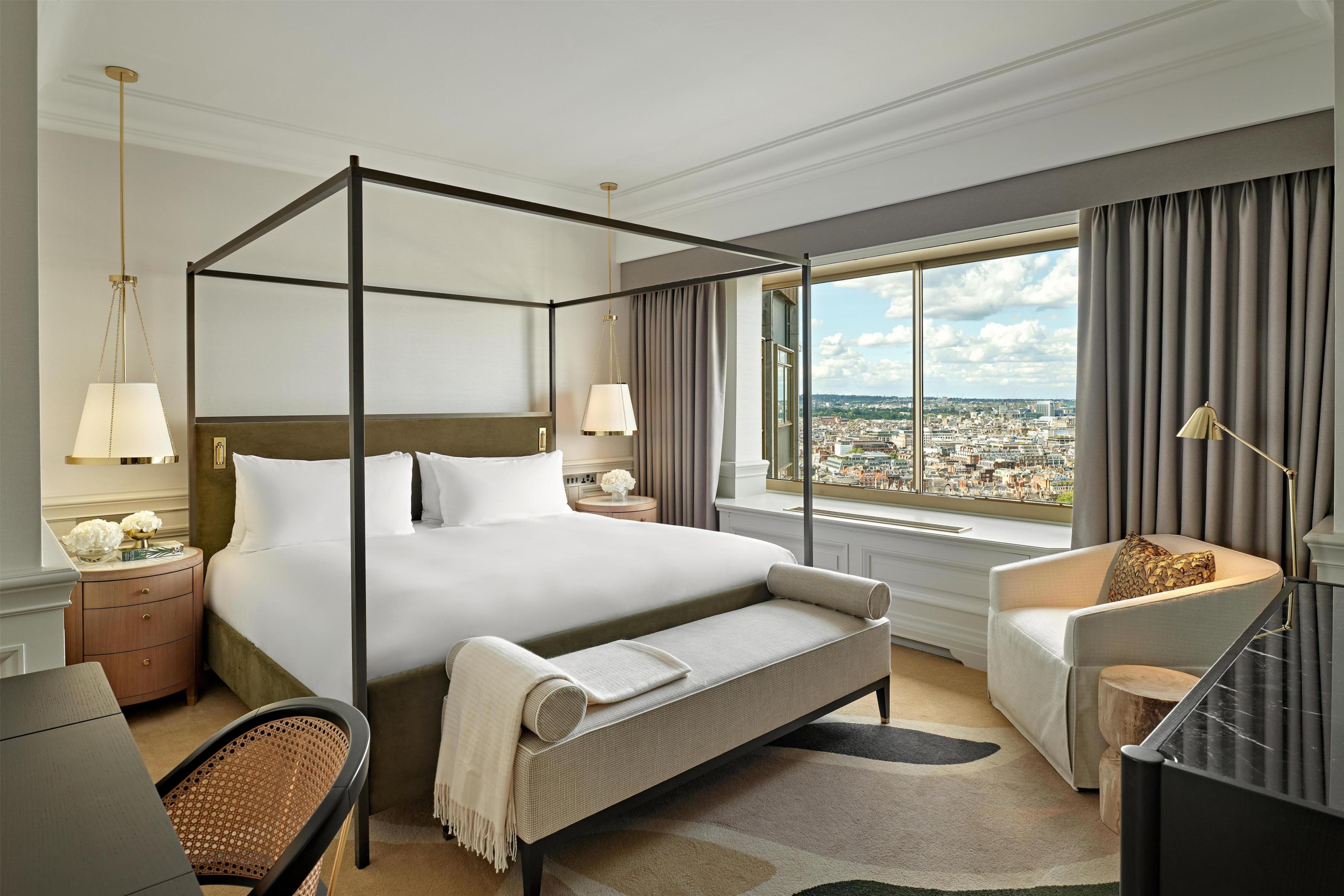 London Hilton on Park Lane - Tap to explore photos