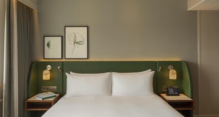 London Hilton on Park Lane Room Type - KING GUEST ROOM